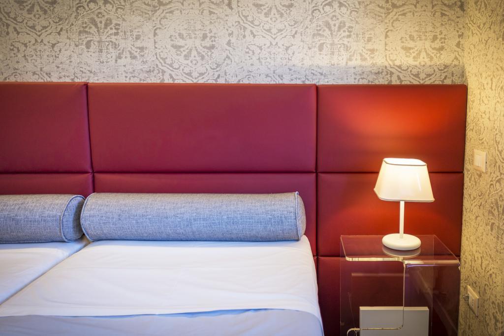 Residenza Monfy Hotel Roma Exterior foto